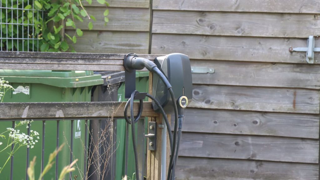 Huizen met een laadpaal zijn gemiddeld 16% duurder